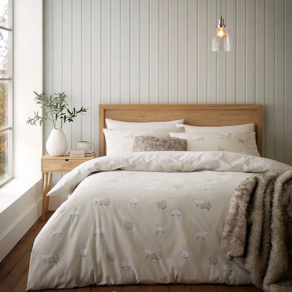 Lenjerie de pat bej din flanelă pentru pat dublu, extinsă 230x220 cm Sheep – Catherine Lansfield