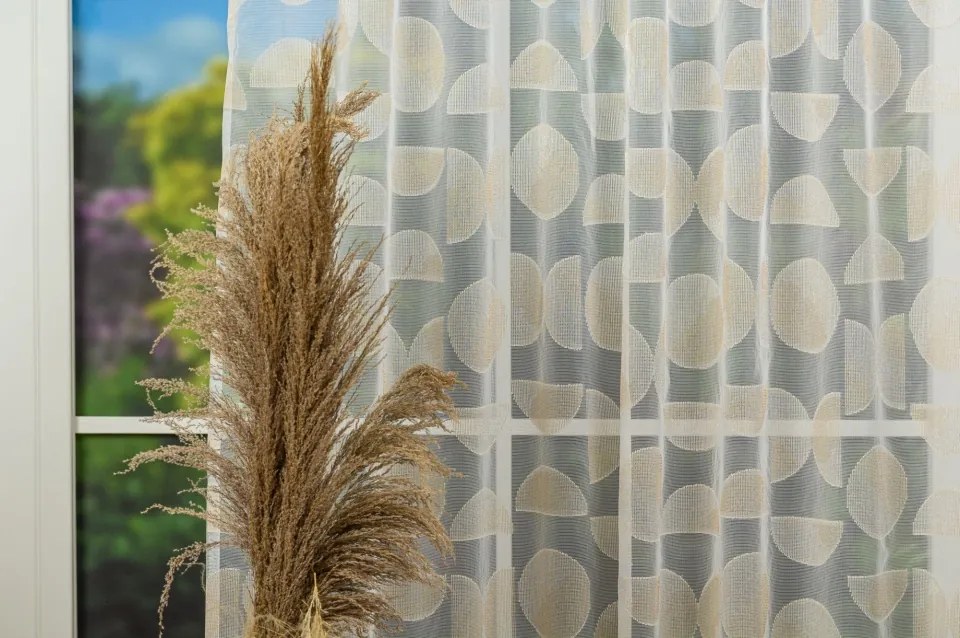 Perdea cu rejansă Domino crem T01 – Model geometric modern