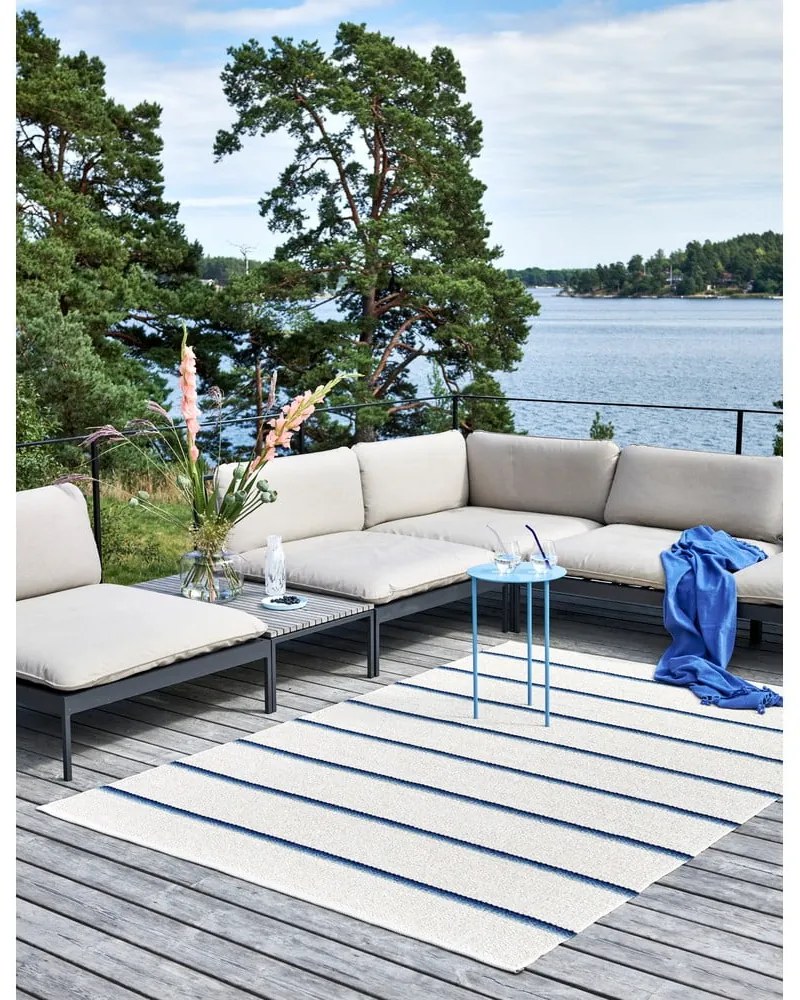 Covor pentru exterior și interior albastru/crem 70x90 cm Olle Blue Vanilla – Pappelina