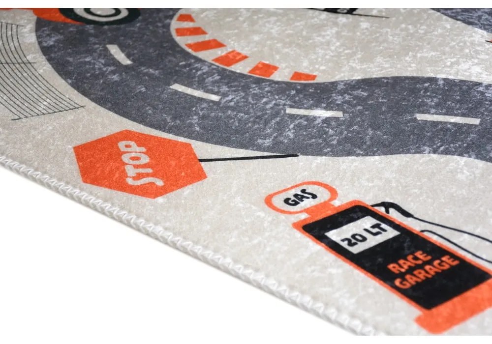 Covor de joacă pentru copii crem lavabil 120x180 cm Race Garage – Vitaus