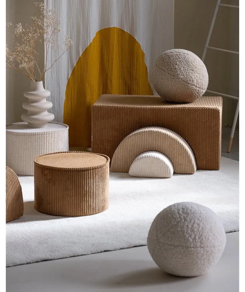 Puf de copii maro cu tapițerie din catifea reiată – Wigiwama