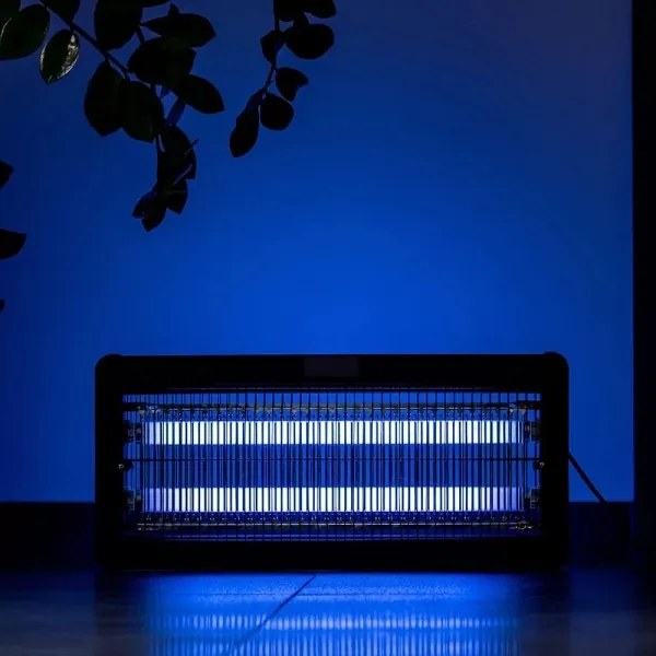 Aparat electric anti-insecte 2x15W/230V 120m2