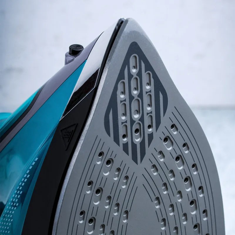 Resigilat: Fier de calcat Oliver Voltz OV51050L, 3200W, 350 ml, Talpa ceramica, Autocuratare, Sistem anti-picurare si anticalcar, Afisaj LED, Turcoaz