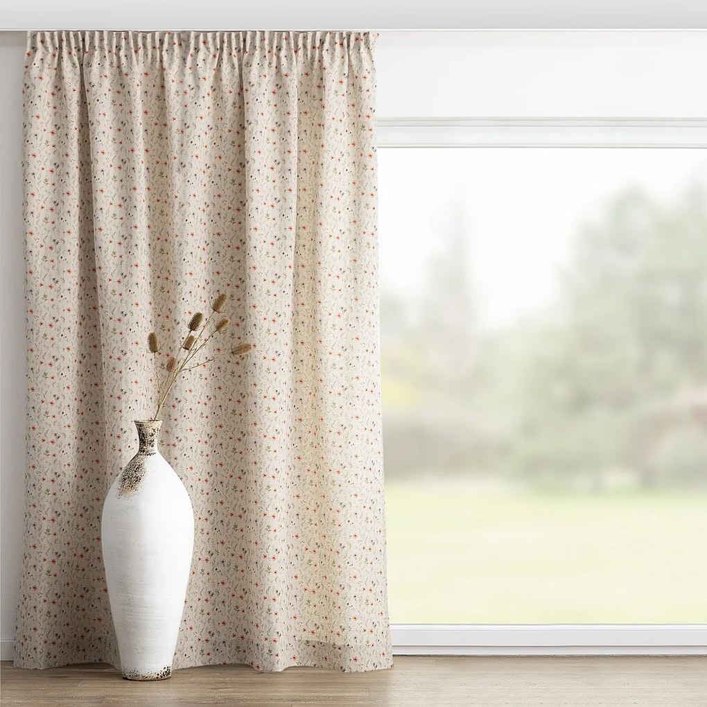 Perdea cu bandă de pliuri