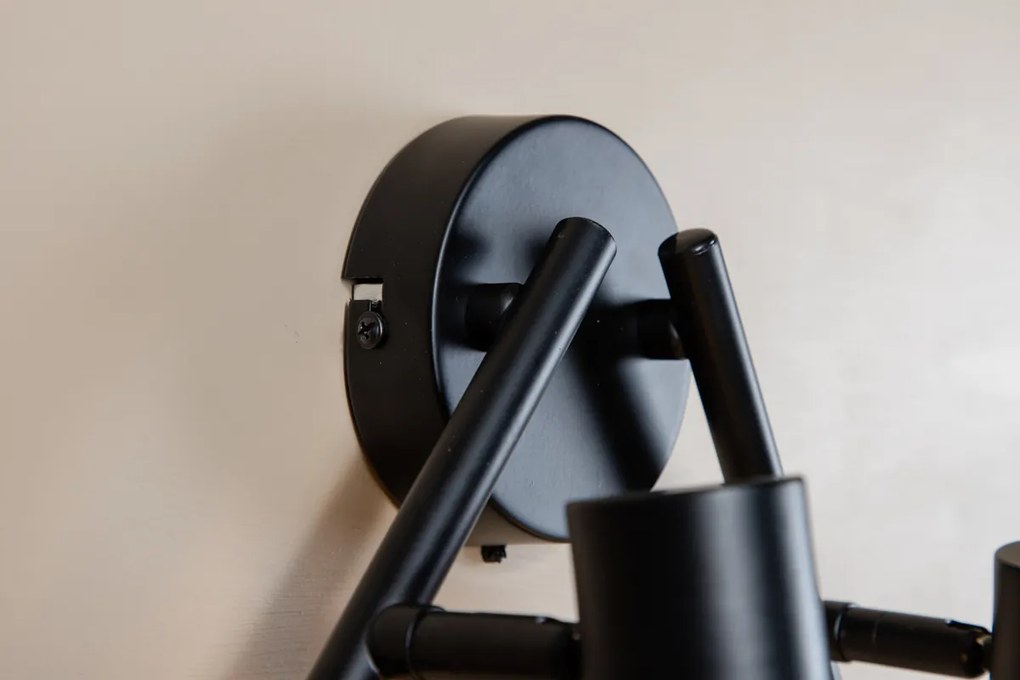 Lampa de perete design PICO, neagra