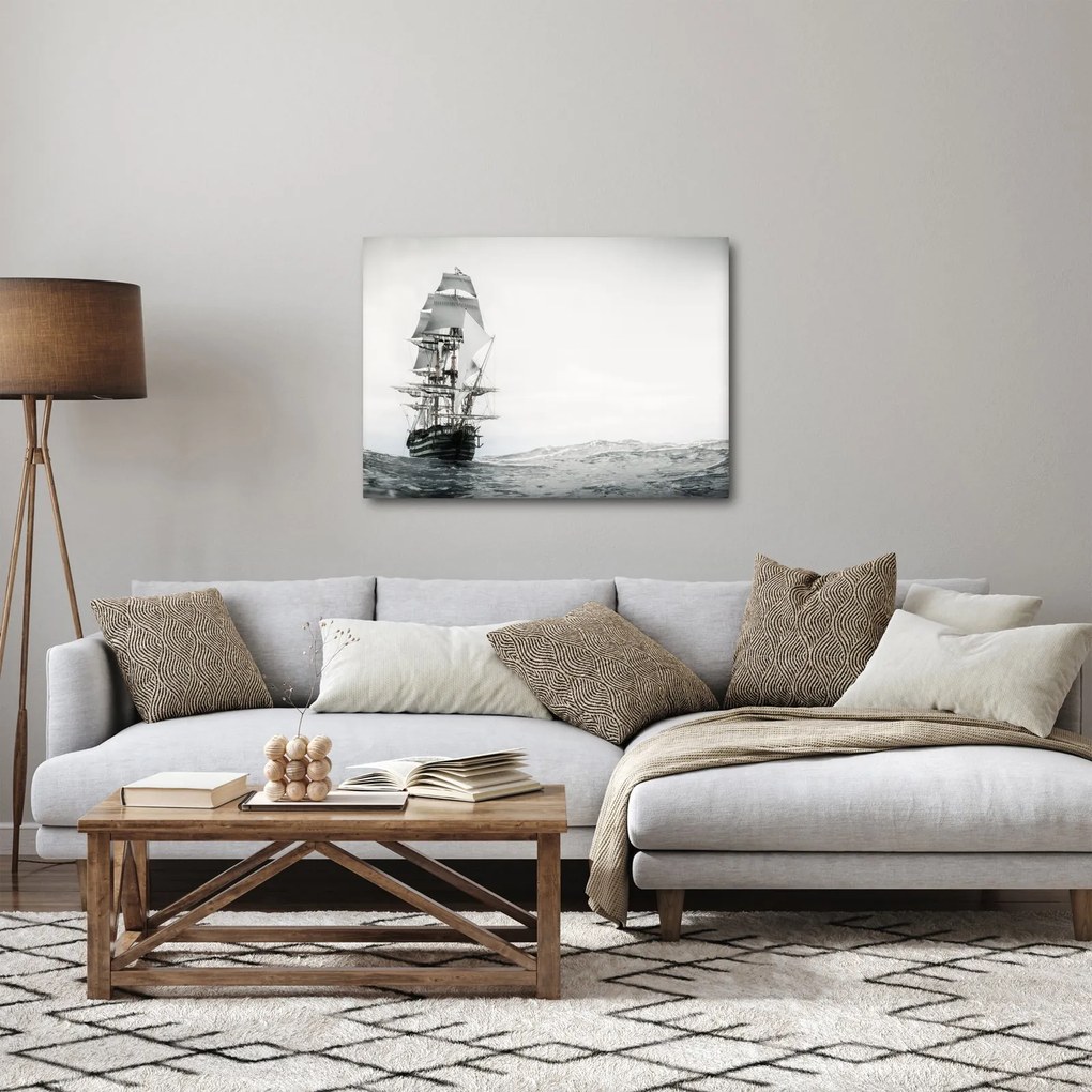 Tablou - O navă care navighează pe ocean (70x50 cm)
