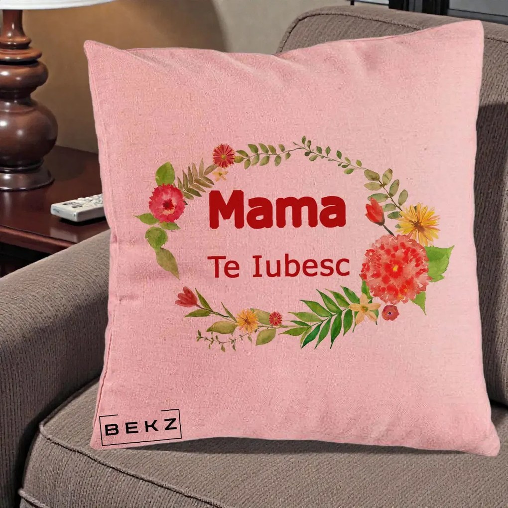 Cadou pentru Mama - Perna Personalizata Mama Te Iubesc Flori Rosii, 40x40 cm, Roz, Husa Detasabila, Perna Inclusa, BEKZ®