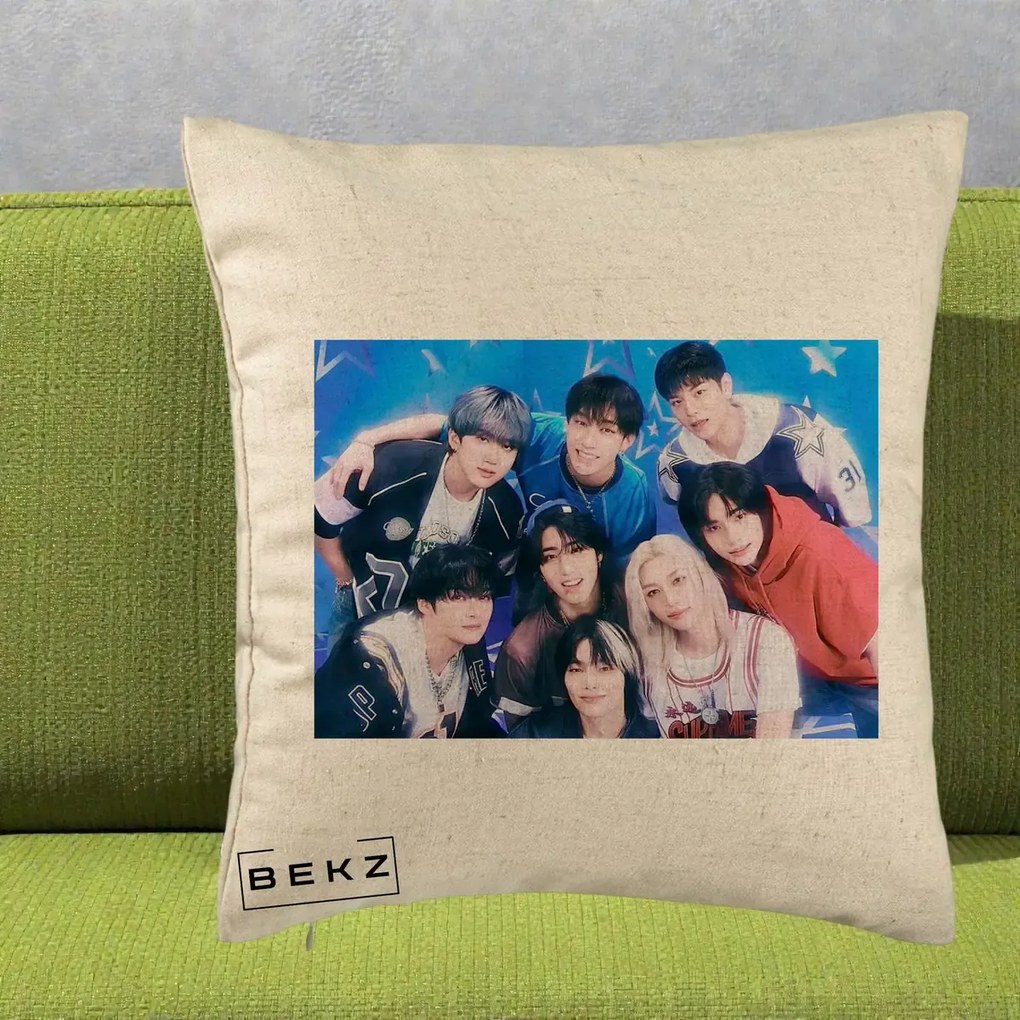 Perna Personalizata K-Pop Grup Foto Stele, 40x40 cm, Bej, Husa Detasabila, Perna Inclusa, BEKZ®