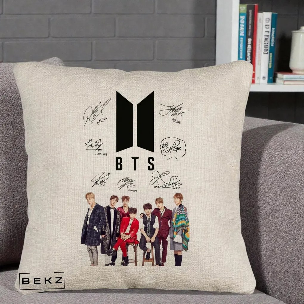 Perna Personalizata K-pop BTS Semnaturi Foto, 40x40 cm, Bej Canapea, Husa Detasabila, Perna Inclusa, BEKZ®