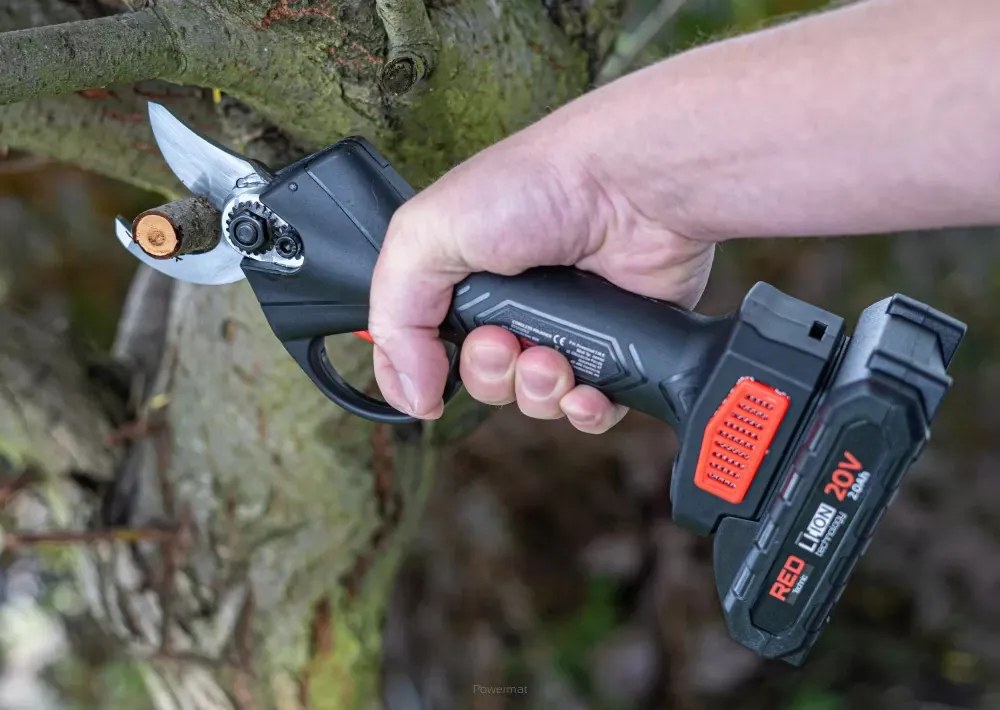 Foarfece de tăiat cu acumulator 20V RTSA0063