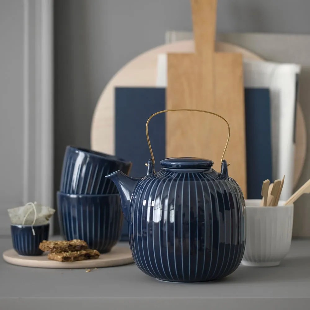 Cană din porțelan Kähler Design Hammershoi, 200 ml, albastru închis