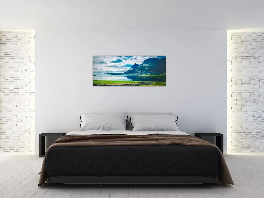 Tablou cu lac și munți (120x50 cm)
