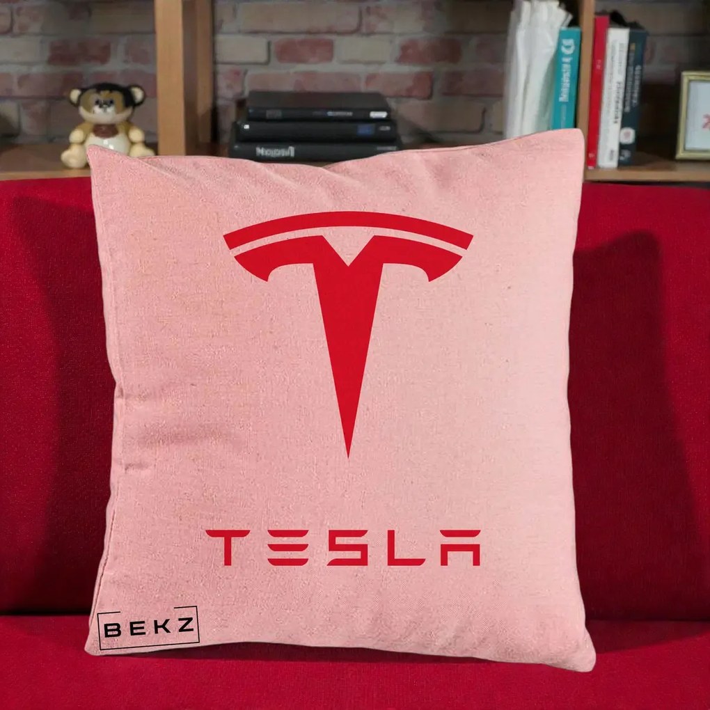 Perna Personalizata cu emblema Tesla, 40x40 cm, Roz, Husa Detasabila, Perna Inclusa, BEKZ®