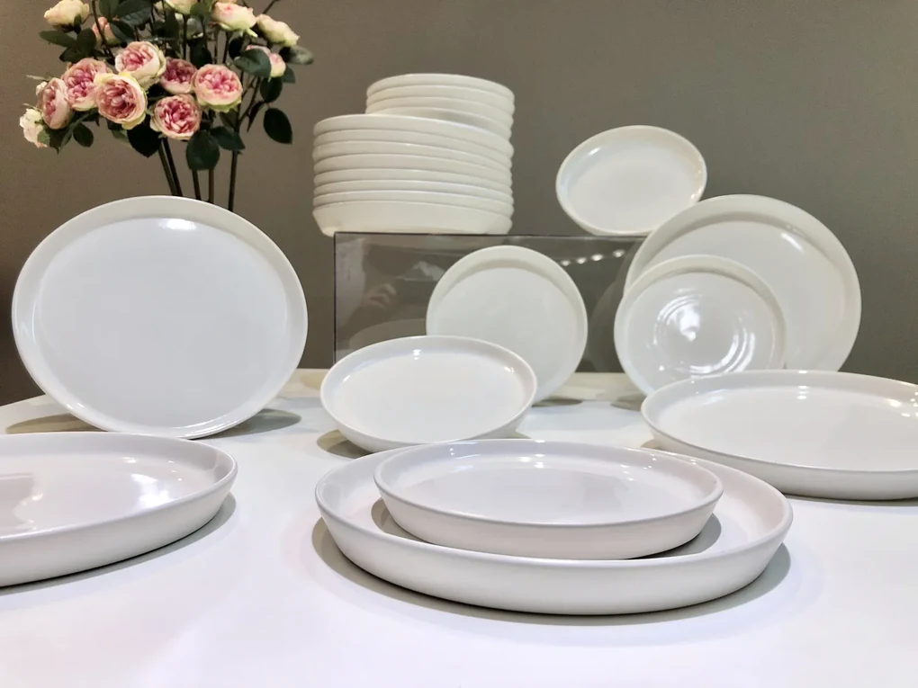 Set Farfurii 18 piese Albe Casablanca: 6 Farfurii Mari, 6 Desert 6