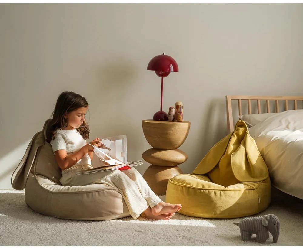Fotoliu puf pentru copii bej cu tapițerie din catifea Bunny – Wigiwama