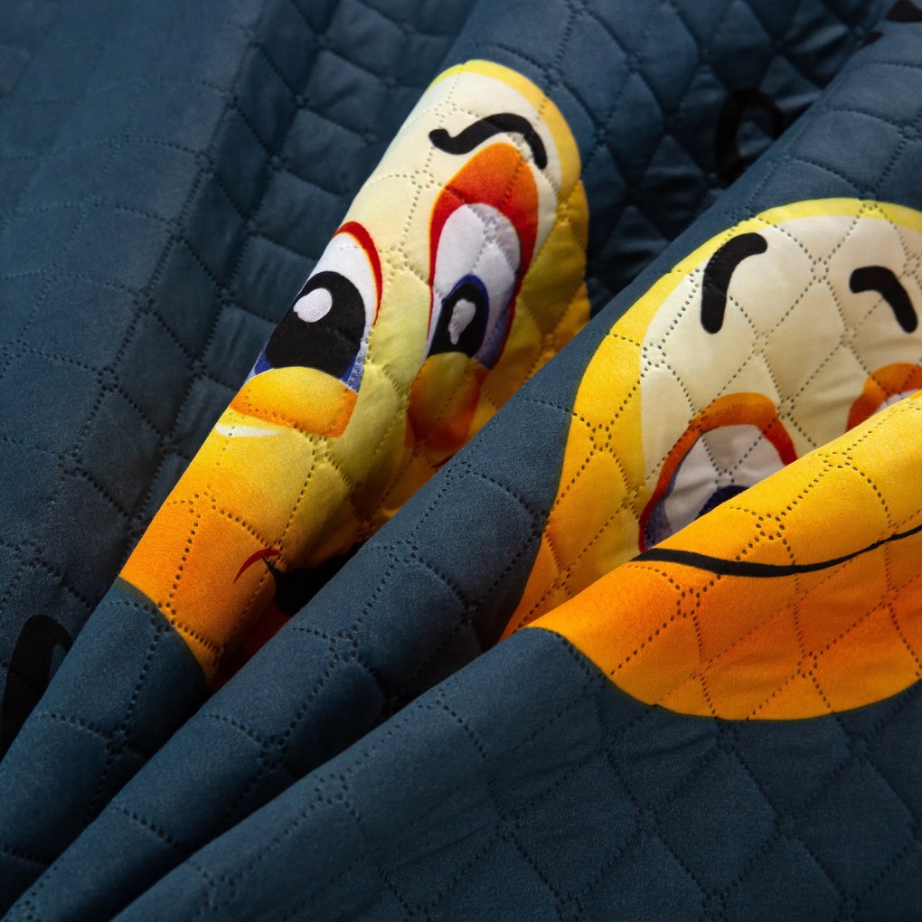 Cuvertura pentru pat cu model FUNNY EMOJI gri Dimensiune: 170 x 210 cm
