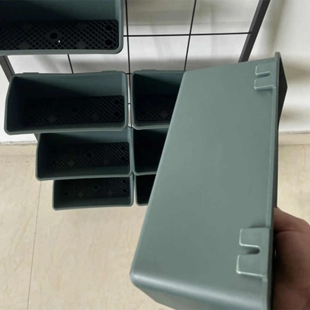 Outsunny Suport pentru Plante, 8 Ghivece Stivuibile, Rezistente la Intemperii, 52.5 x 14 x 90 cm, Gri + Negru | Aosom Romania