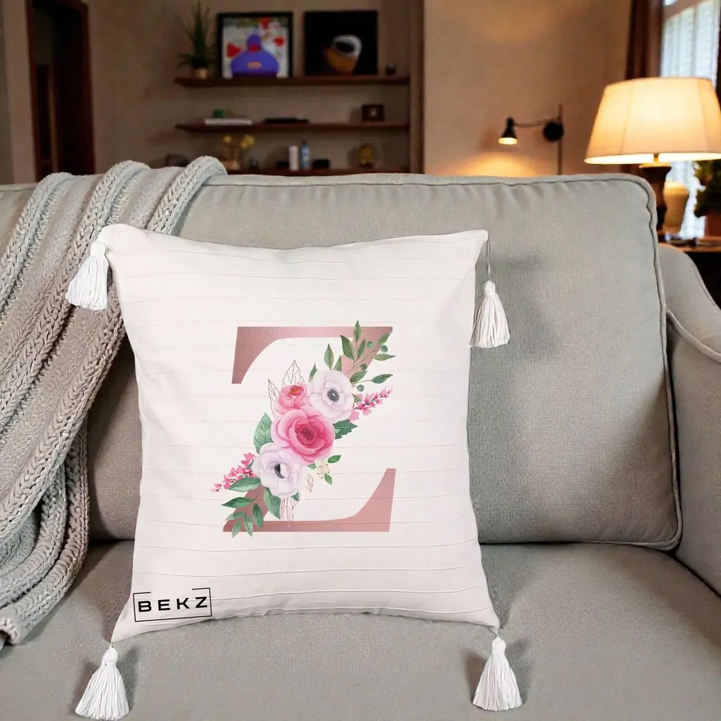 Cadou Personalizat - Perna Personalizata Monograma Rose Gold Litera Z, 40x40 cm, Bej cu Franjuri, Husa Detasabila, Perna Inclusa, BEKZ®
