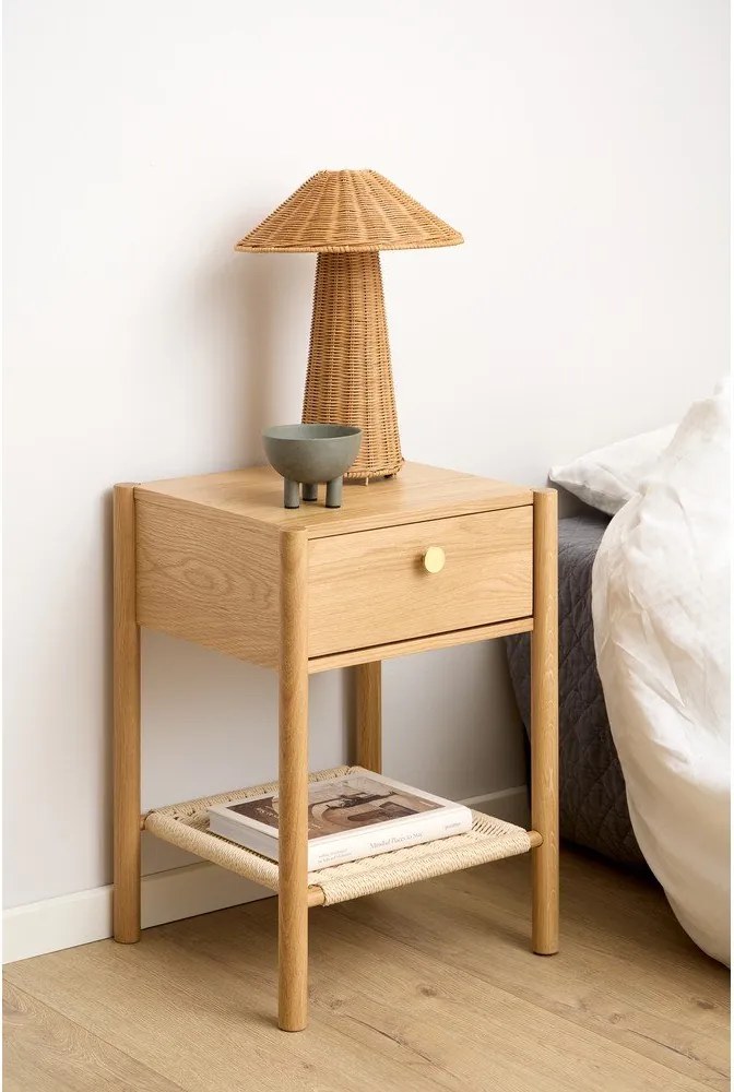 Noptieră în culoare naturală deschisă cu aspect de lemn de stejar Monfort – Actona