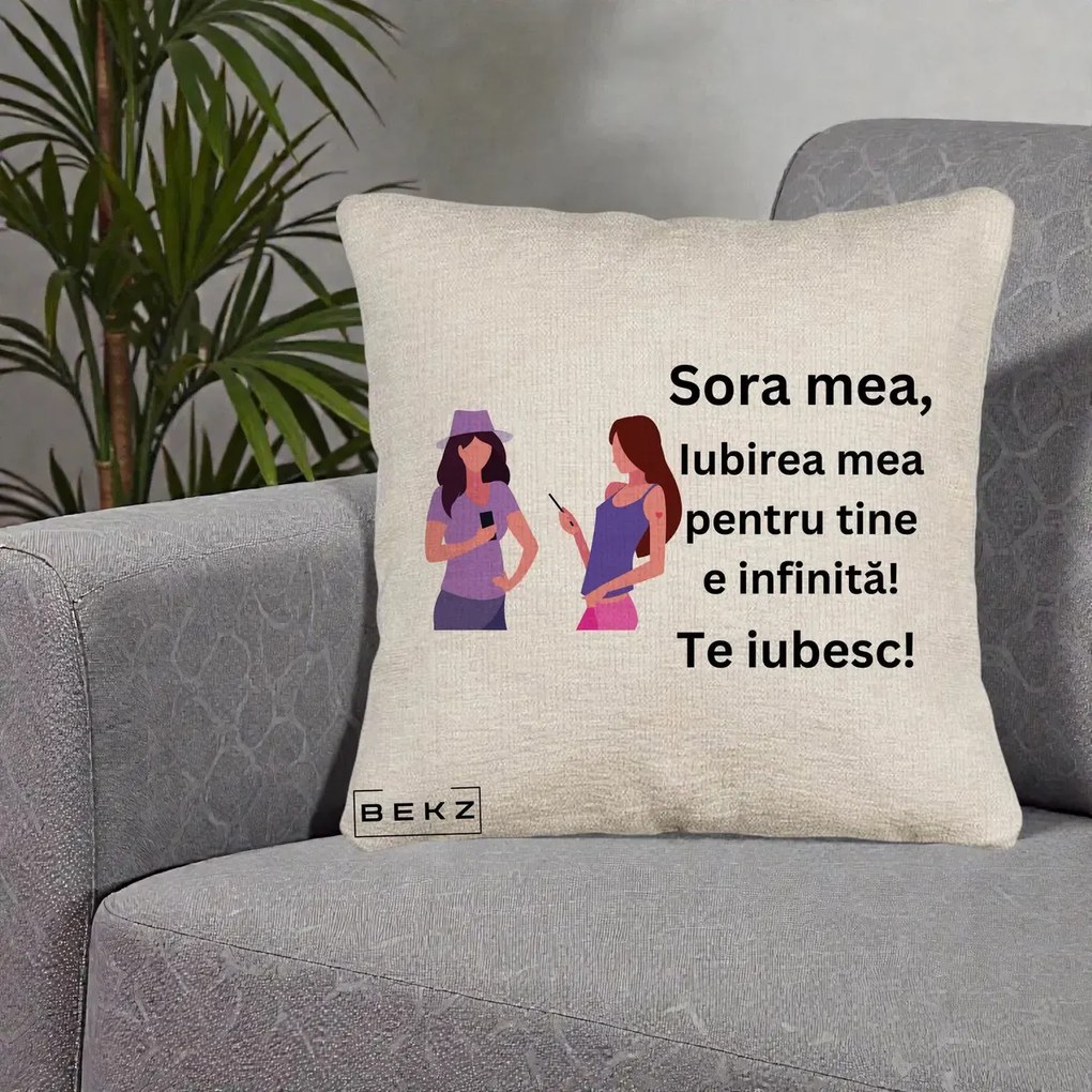 Cadou pentru Sora - Perna Personalizata Sora Mea Te Iubesc Doua Fete cu Telefoane, 40x40 cm, Bej Canapea, Husa Detasabila, Perna Inclusa, BEKZ®