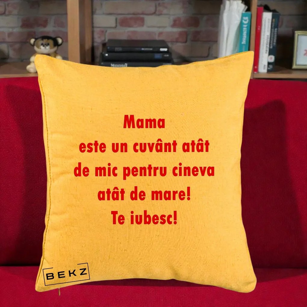 Cadou pentru Mama - Perna Personalizata Mama Cuvant Mic, 40x40 cm, Galben, Husa Detasabila, Perna Inclusa, BEKZ®
