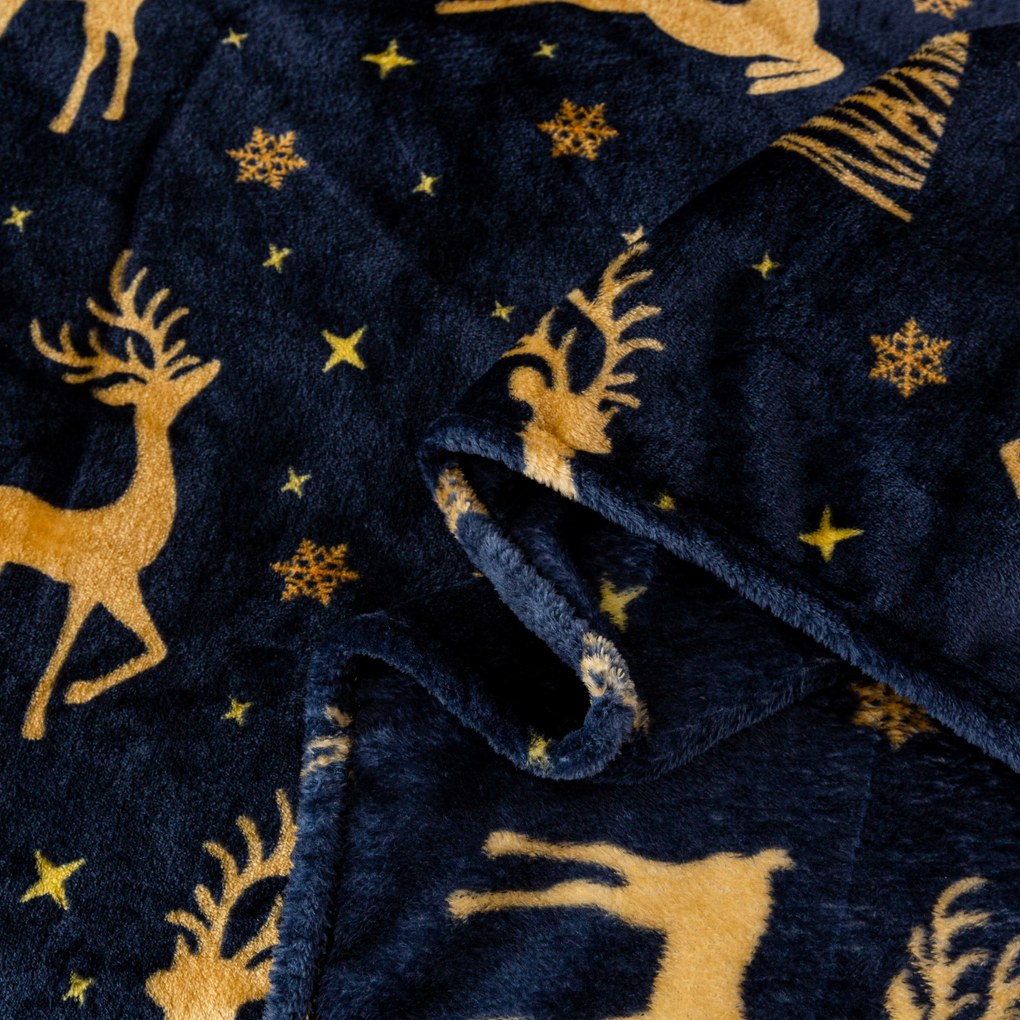 Tmavě modrá vánoční mikroplyšová deka GOLDEN DEER Dimensiune: 160 x 200 cm
