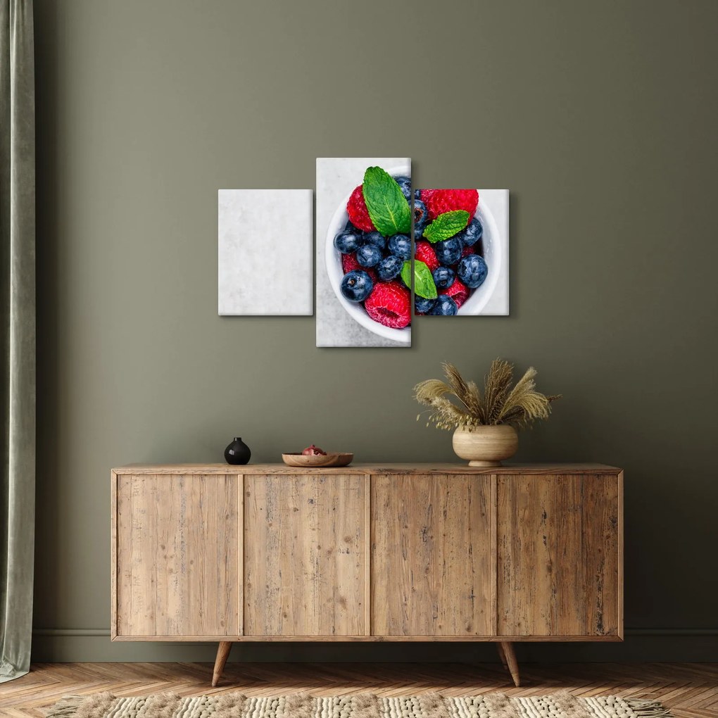 Tablou - bol cu fructe de pădure (90x60 cm)