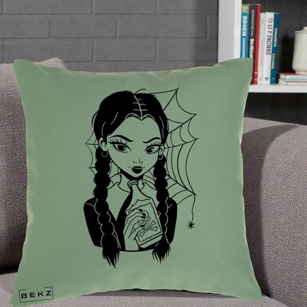 Perna Personalizata Wednesday cu Panza de Paianjen, 40x40 cm, Verde, Husa Detasabila, Perna Inclusa, BEKZ®