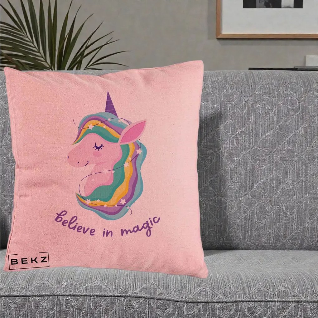 Perna Decorativa Unicorn Believe in Magic, 40x40 cm, Roz, Husa Detasabila, Perna Inclusa, BEKZ®