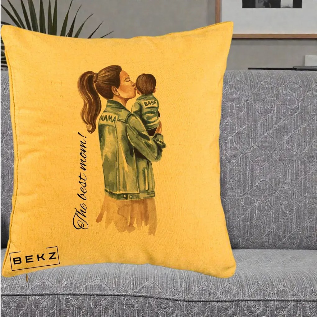 Cadou pentru Mama - Perna Personalizata The Best Mom Jachete, 40x40 cm, Galben, Husa Detasabila, Perna Inclusa, BEKZ®