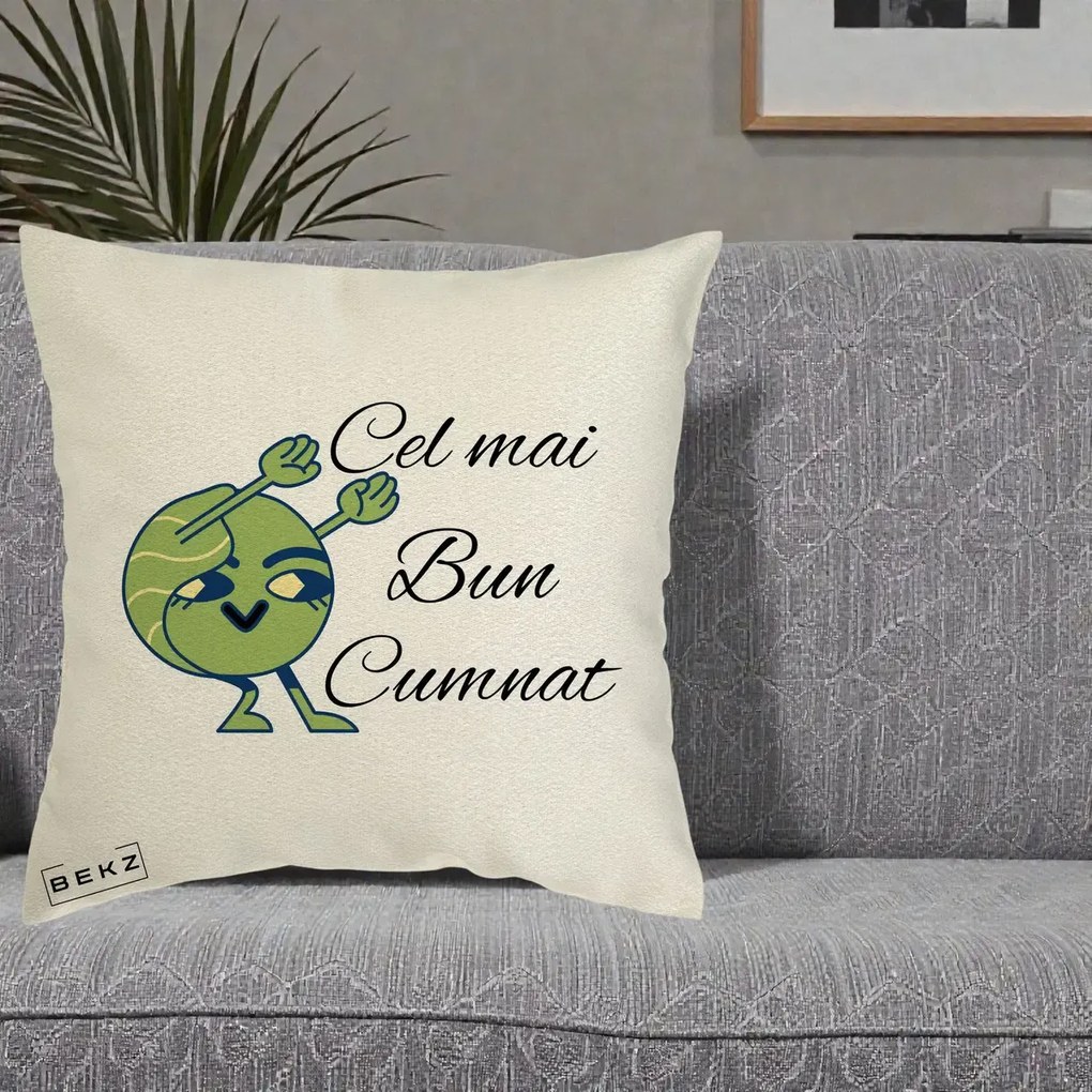 Cadou pentru Cumnat - Perna Personalizata Cel mai Bun Cumnat cu Personaj Funny Verde, 40x40 cm, Ecru, Husa Detasabila, Perna Inclusa, BEKZ®