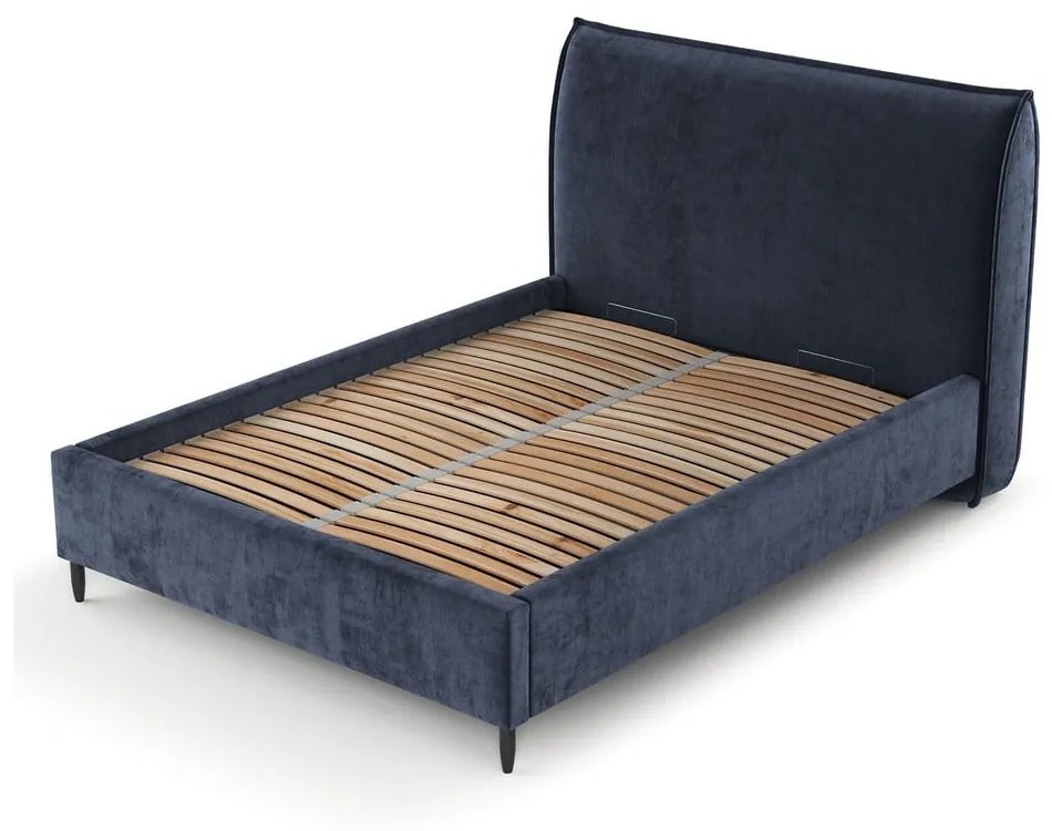 Pat matrimonial albastru închis tapițat cu spațiu de depozitare cu somieră 160x200 cm Shell – Maison de Rêve