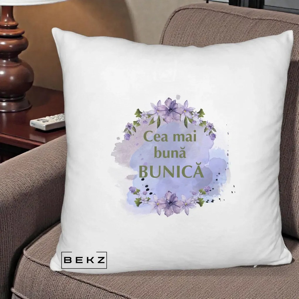 Cadou pentru Bunica - Perna Personalizata Cea Mai Buna Bunica Flori Mov Acuarela Auriu, 40x40 cm, Alb Pufos, Husa Detasabila, Perna Inclusa, BEKZ®