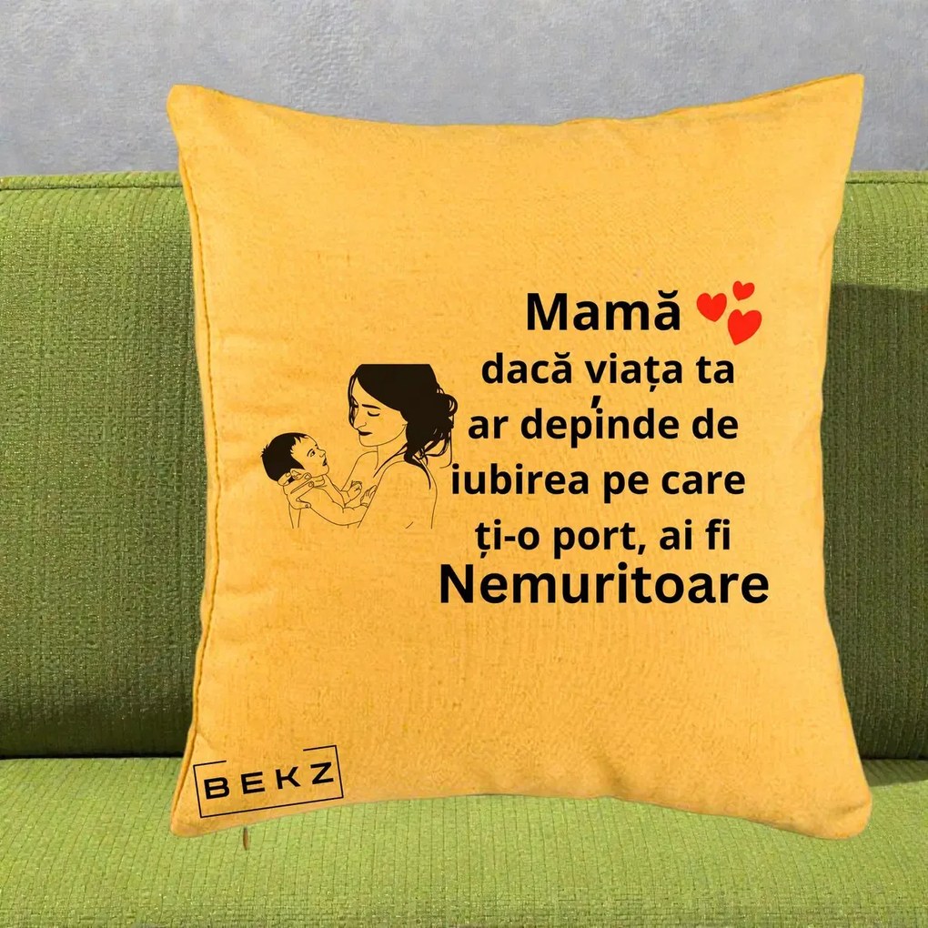 Cadou pentru Mama - Perna Personalizata Mama Nemuritoare Imbratisare Copil, 40x40 cm, Galben, Husa Detasabila, Perna Inclusa, BEKZ®