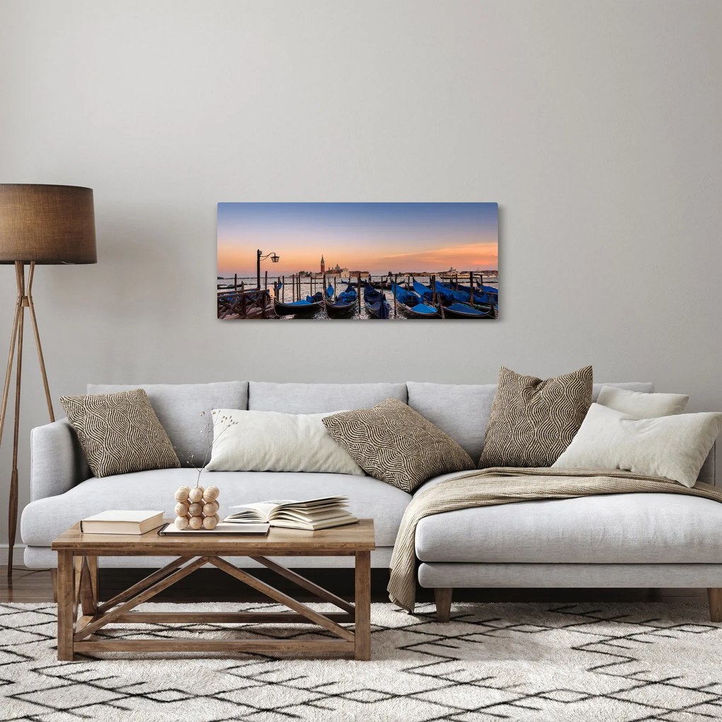 Tablou - zgârie norii unui oraș mare (120x50 cm)