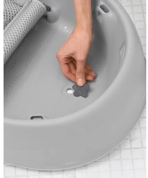 Skip Hop - Cadă pentru bebeluși MOBY 3 cu suport ergonomic, gri