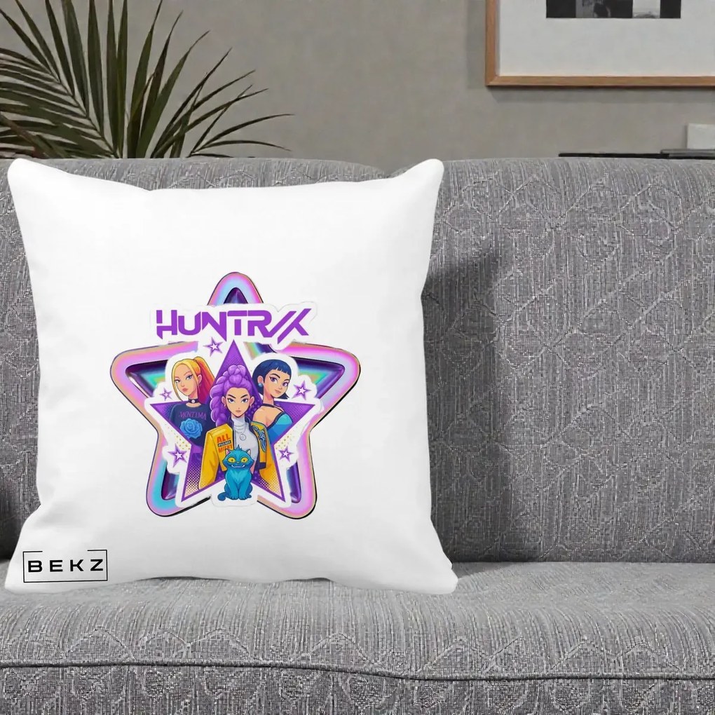 Perna Personalizata K-pop HUNTRX Trio Stea cu Pisica, 40x40 cm, Alba Mata, Husa Detasabila, Perna Inclusa, BEKZ®