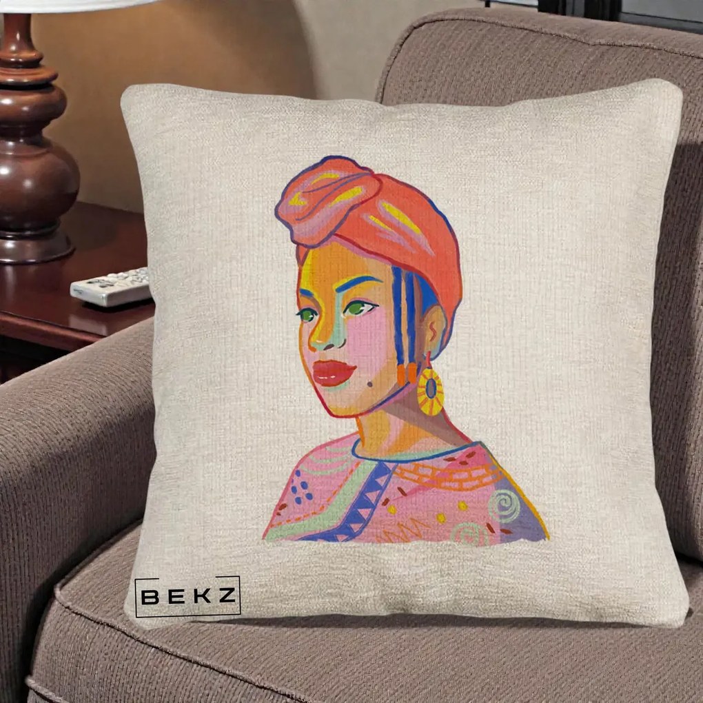 Perna Decorativa Portret Femeie Africana, 40x40 cm, Bej Canapea, Husa Detasabila, Perna Inclusa, BEKZ®