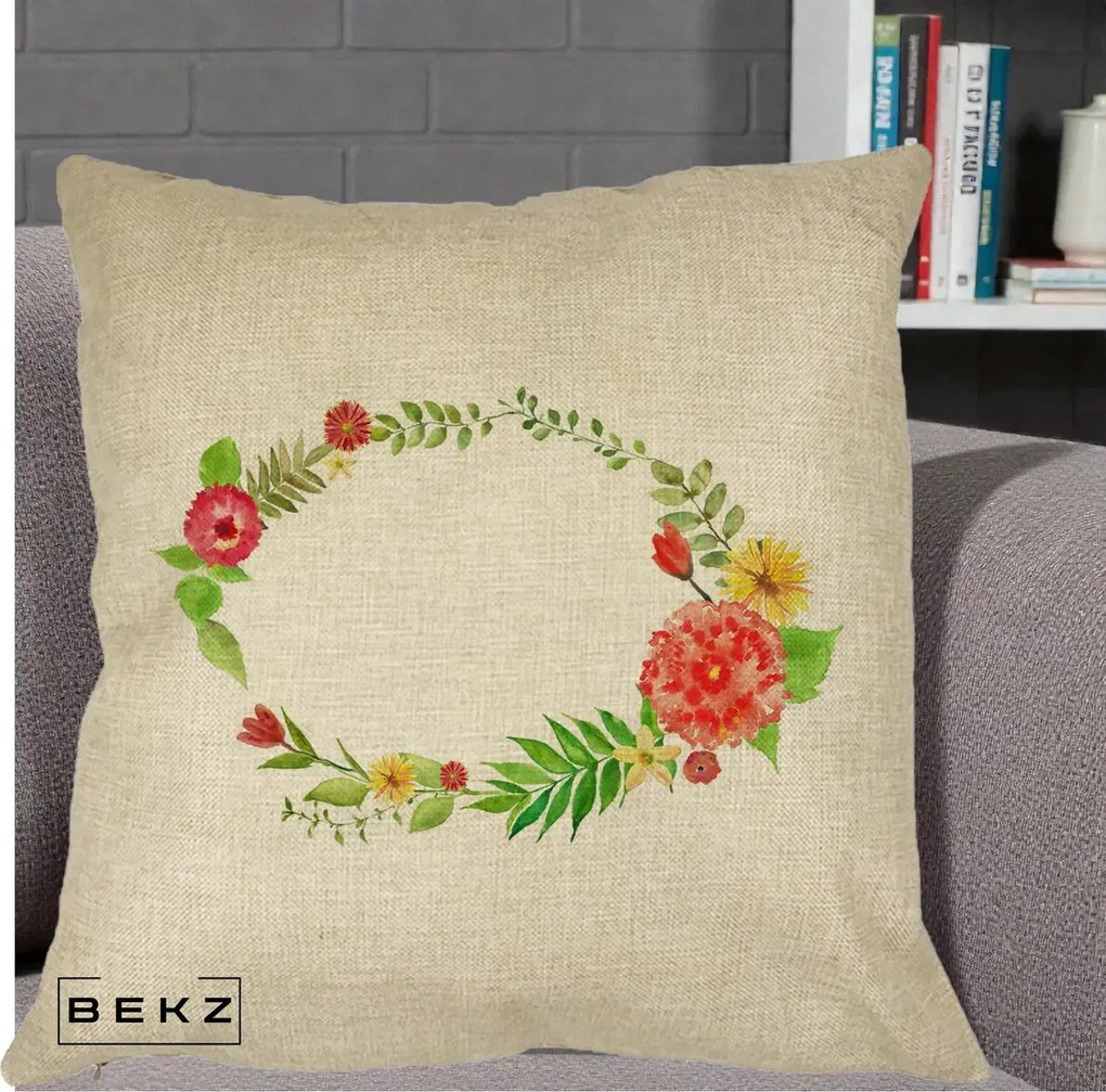 Perna Decorativa Coroana Florala Acuarela, 40x40 cm, Crem, Husa Detasabila, Perna Inclusa, BEKZ®