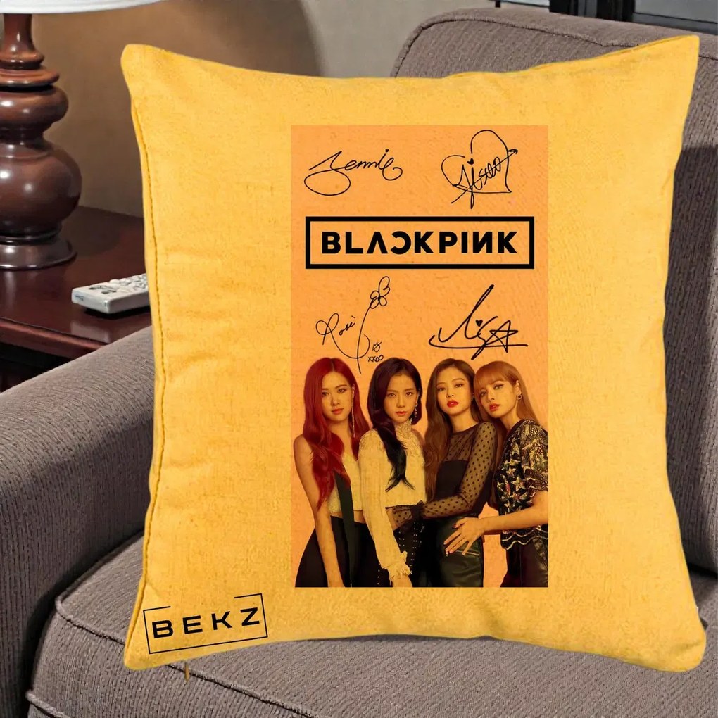 Perna Personalizata K-pop BLACKPINK Semnaturi si Foto, 40x40 cm, Galben, Husa Detasabila, Perna Inclusa, BEKZ®