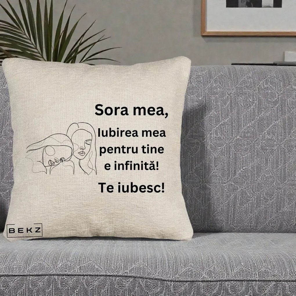 Cadou pentru Sora - Perna Personalizata Sora Mea Te Iubesc Line Art Portrete Fata in Fata, 40x40 cm, Bej Canapea, Husa Detasabila, Perna Inclusa, BEKZ®