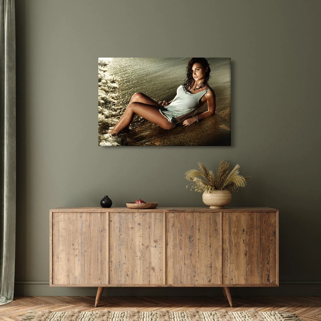Tablou cu femeie pe plajă (90x60 cm)