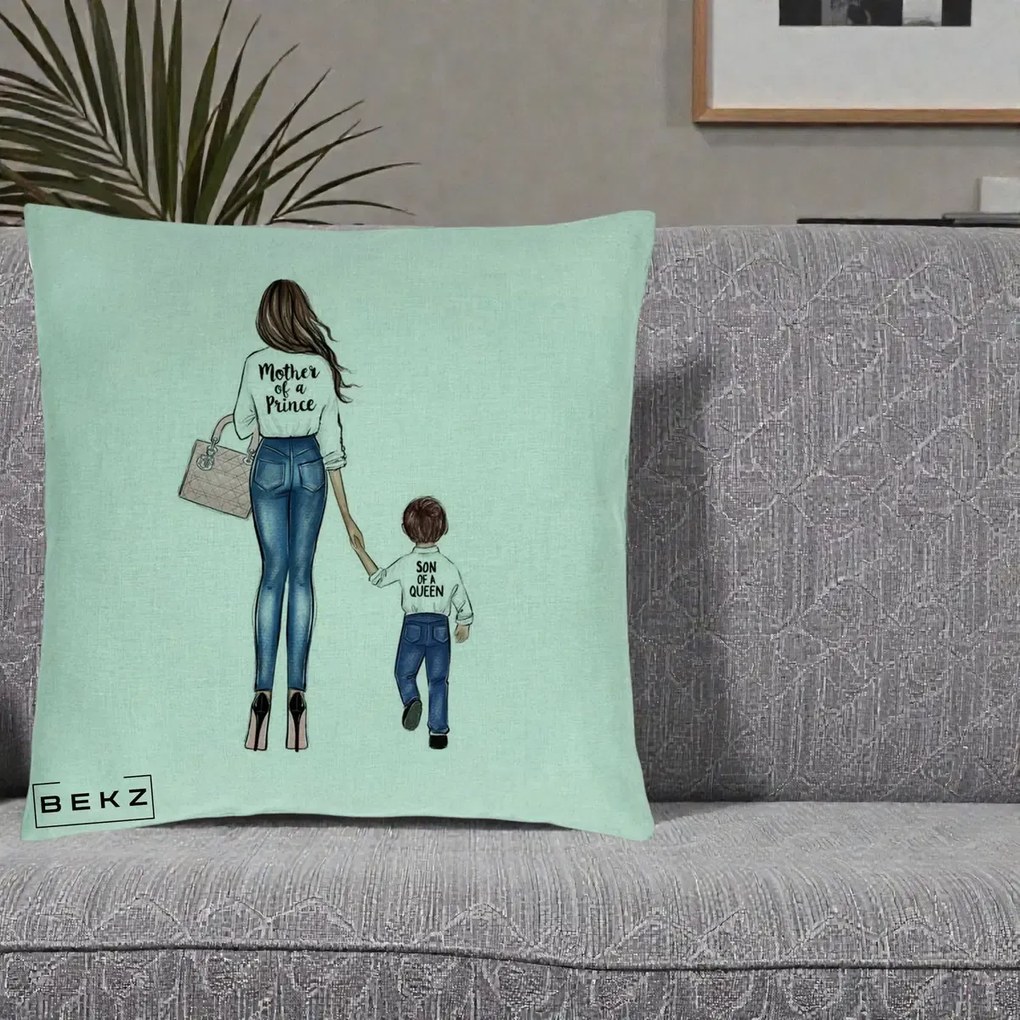 Cadou pentru Mama - Perna Personalizata, Model Mother of a Prince, 40x40 cm, Verde Menta, Husa Detasabila, Perna Inclusa, BEKZ®