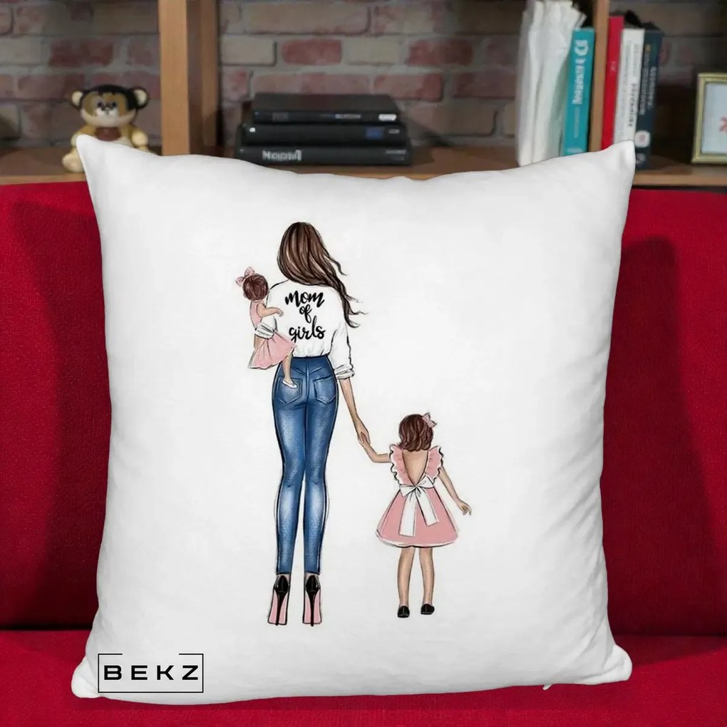 Cadou pentru Mama - Perna Personalizata Mom of Girls Mama cu Fetele, 40x40 cm, Alb Pufos, Husa Detasabila, Perna Inclusa, BEKZ®