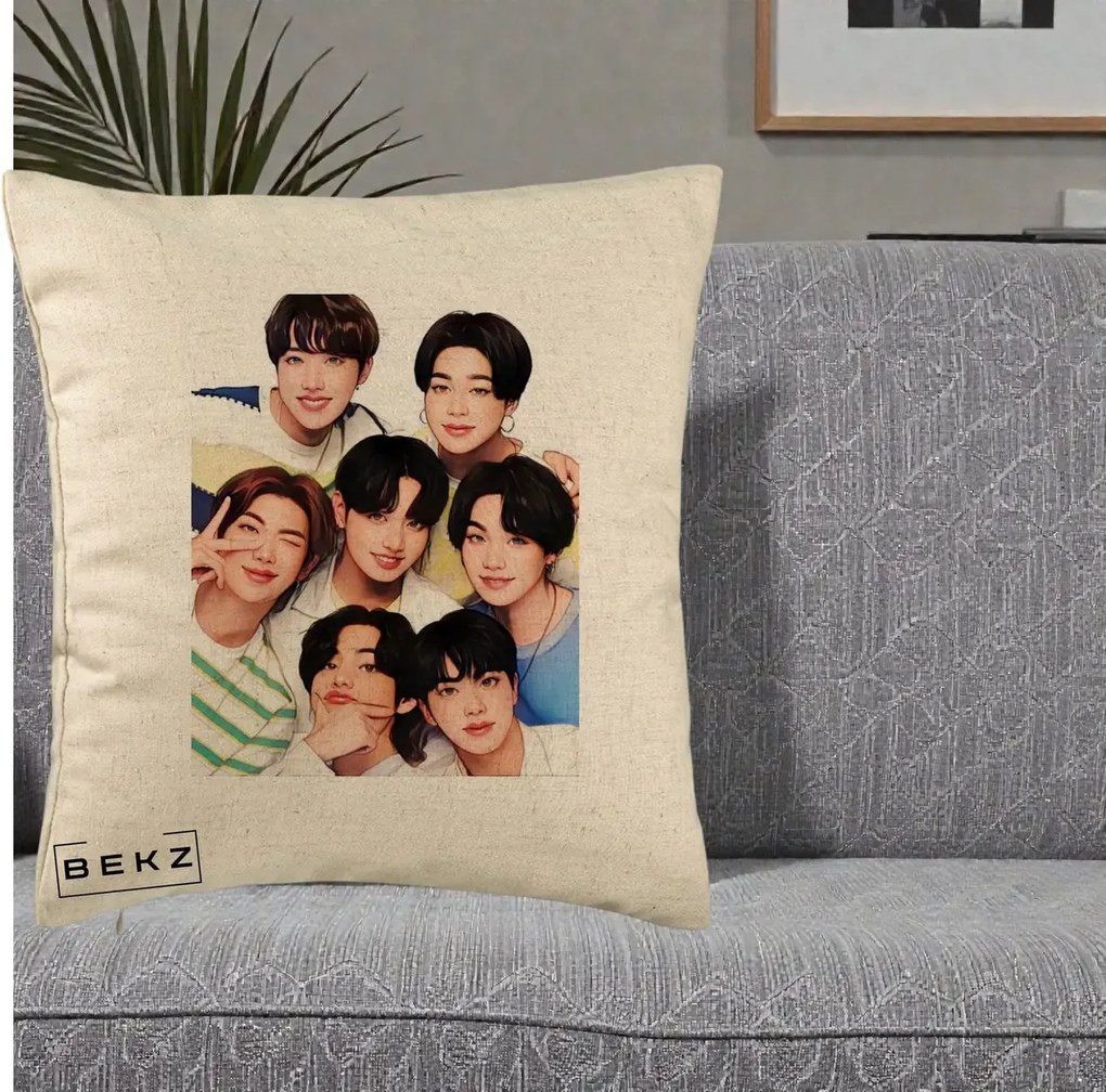 Perna Personalizata K-pop BTS Bangtan Boys Portret Grup Fanart, 40x40 cm, Bej, Husa Detasabila, Perna Inclusa, BEKZ®