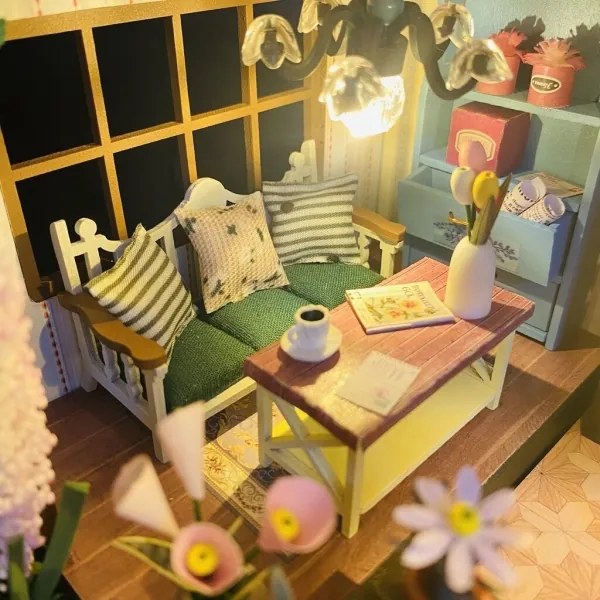 Casă miniaturală 2Kids Toys Casa cu flori a lui Darcy 2xAAA