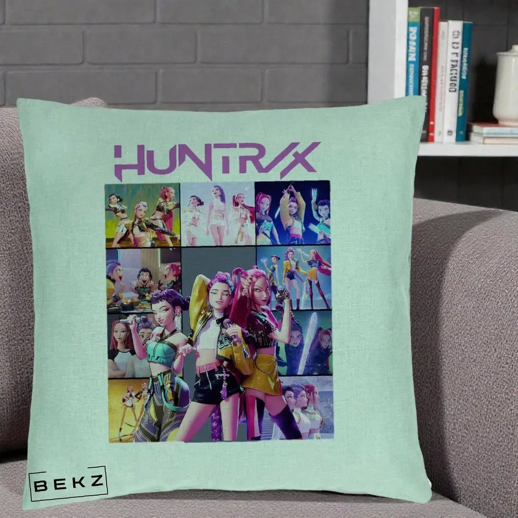 Perna Personalizata K-pop HUNTRX Colaj Animat Foto Grup, 40x40 cm, Verde Menta, Husa Detasabila, Perna Inclusa, BEKZ®