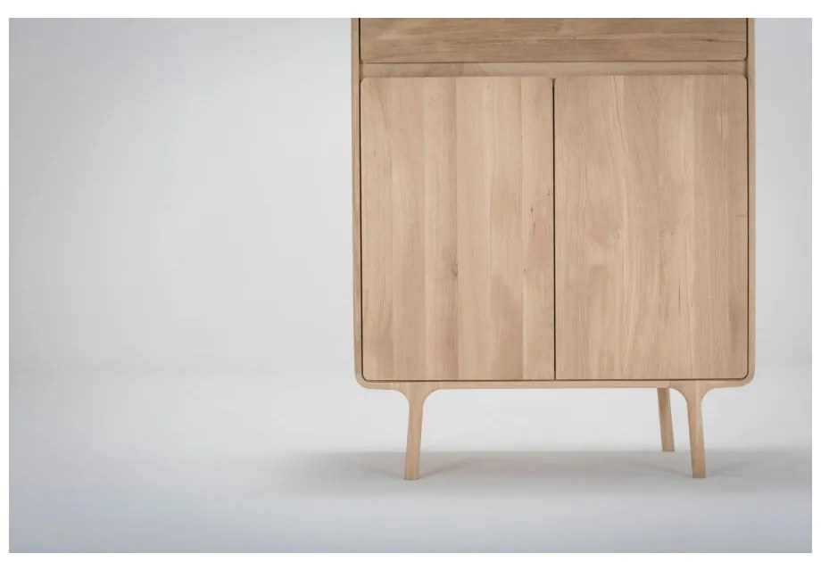 Comodă cu sertar din lemn masiv de stejar Gazzda Fawn