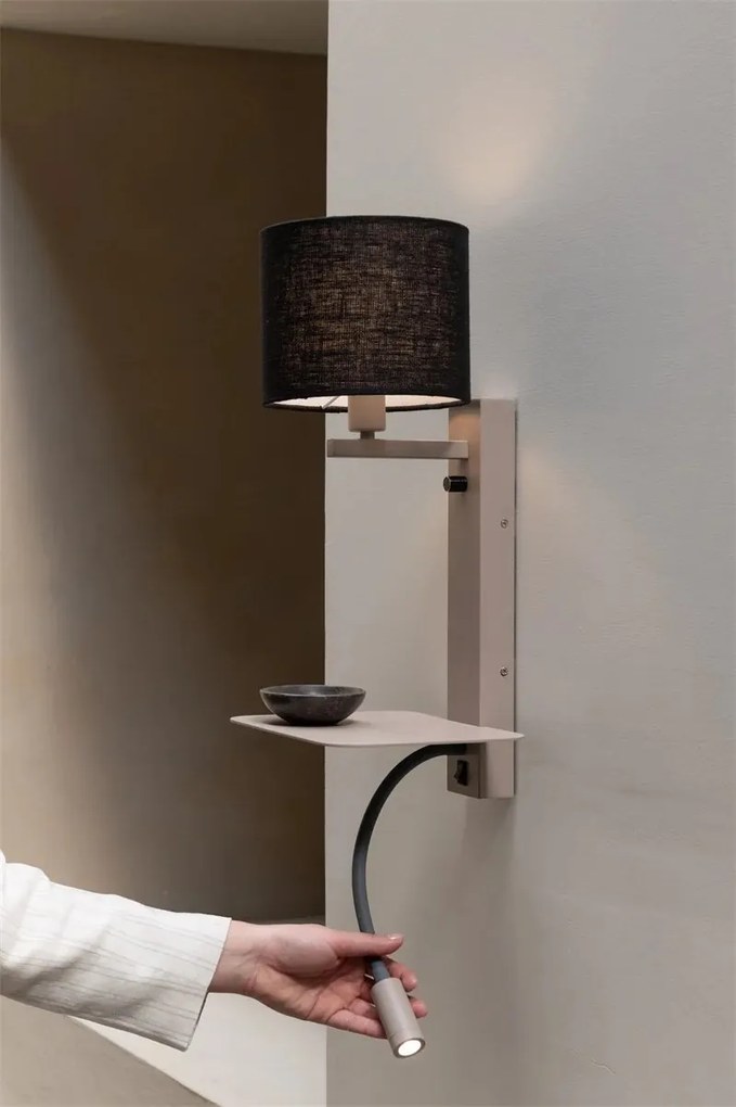 Aplica cu raft si reader LED, port USB si abajur textil negru Florence