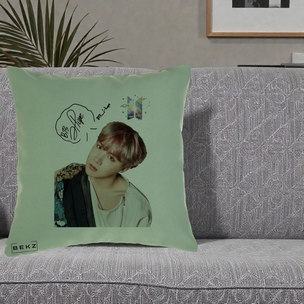 Perna Personalizata K-pop BTS J-Hope Par Roz Autograf, 40x40 cm, Verde, Husa Detasabila, Perna Inclusa, BEKZ®